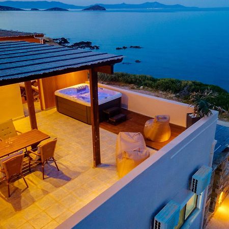 Lalari Beach Suites Vari  Ngoại thất bức ảnh
