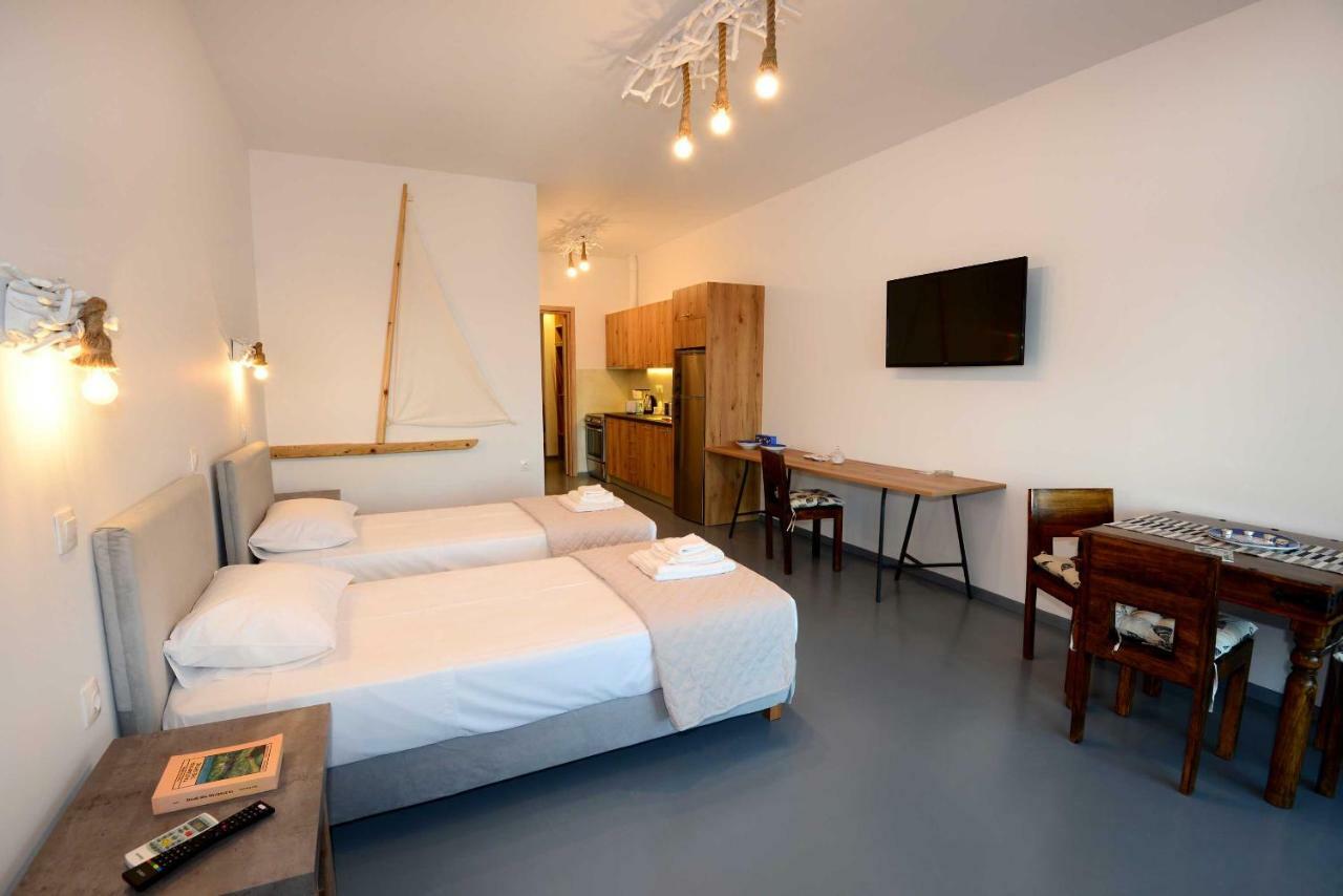 Lalari Beach Suites Vari  Ngoại thất bức ảnh